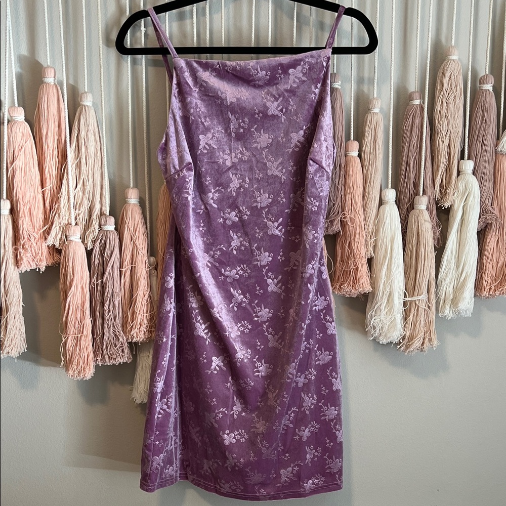 Le Lis Lavender Floral Mini Dress Size M NWT